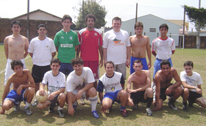 http://www.toledoprudente.edu.br//imagens/noticias/futebol22set2007sitecapa.gif